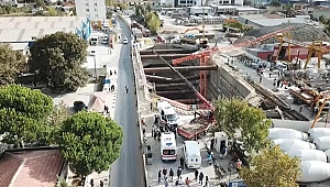 Sancaktepe'de metro inşaatında vinç devrildi: 2 işçi hayatını kaybetti