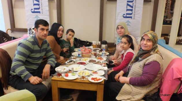 fuzulev 8 kahvalti etkinlik bulusmasini izmir de gerceklestirdi yemek http www hicrethaber com