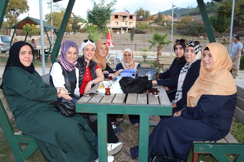 Fetih 1453, Anda Kardeşe Vefa Derneği ve Bir damla umut derneği Hatay'da Suriyeli sığınmacıları unutmuyor