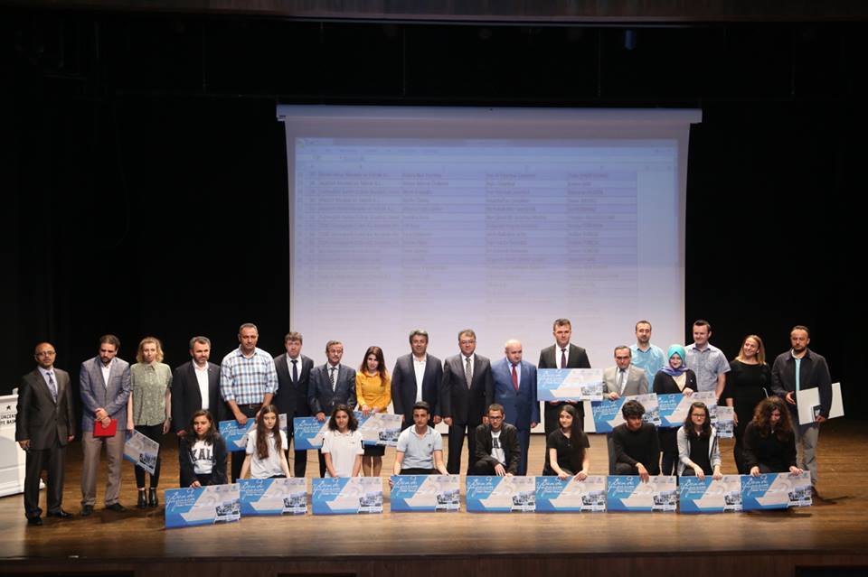 Küçükçekmece'li Liseli Gençler