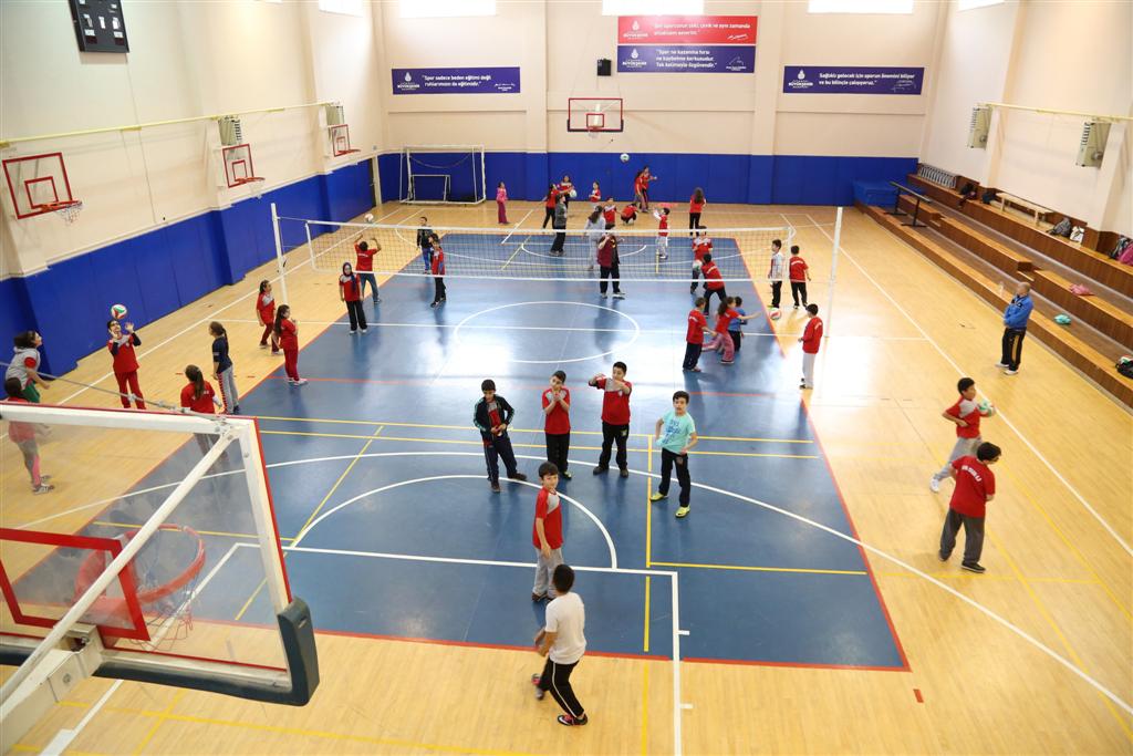 İbb’nin Okul Spor Salonları’nda Şampiyonlar Yetişiyor 