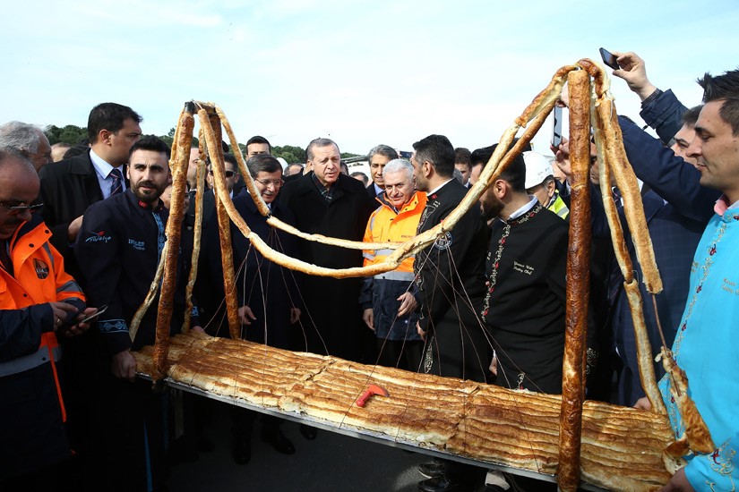 3.cü Köprü Yavuz Sultan Selim Köprüsünün Son Tabliyesi Yerleştirildi
