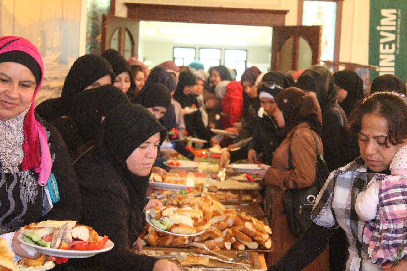 Eğitim Birsen Öncü Kadınları Muhacir Annelerle Buluştu