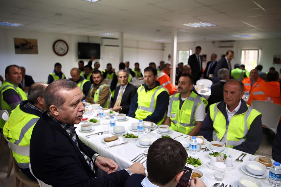3.cü Köprü Yavuz Sultan Selim Köprüsünün Son Tabliyesi Yerleştirildi