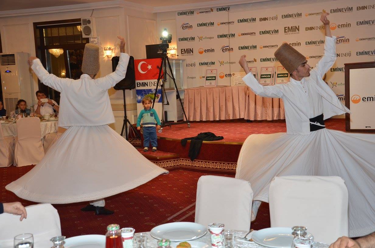 Emin Evim Çalışanları Ve Müşterileri İle İftarda Buluştu