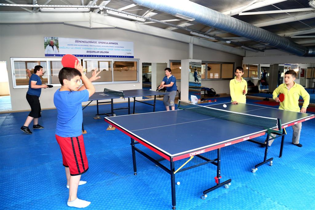 İbb’nin Okul Spor Salonları’nda Şampiyonlar Yetişiyor 