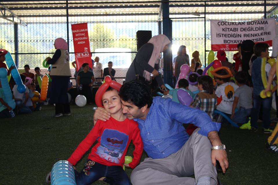 Fetih 1453, Anda Kardeşe Vefa Derneği ve Bir damla umut derneği Hatay'da Suriyeli sığınmacıları unutmuyor