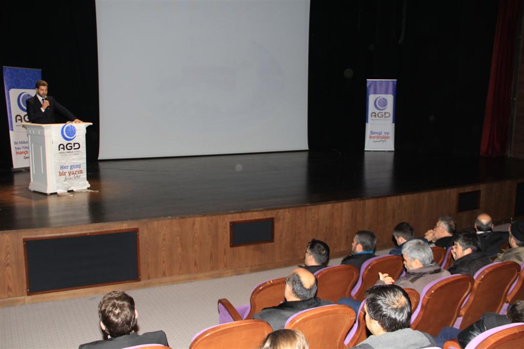 Mekke’nin Fethi “İslam Kavmiyetçiliği Değil Kardeşliği Tesis Etmiştir”