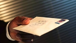 Arabistan’dan gelen zarf 5 kişiyi hastanelik etti