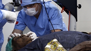 İHH Katarakt ameliyatlarında 100 bin hedefe ulaştı