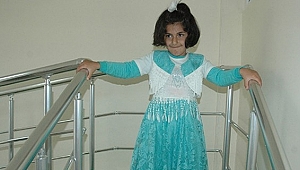 Küçük Canan artık yürüyor