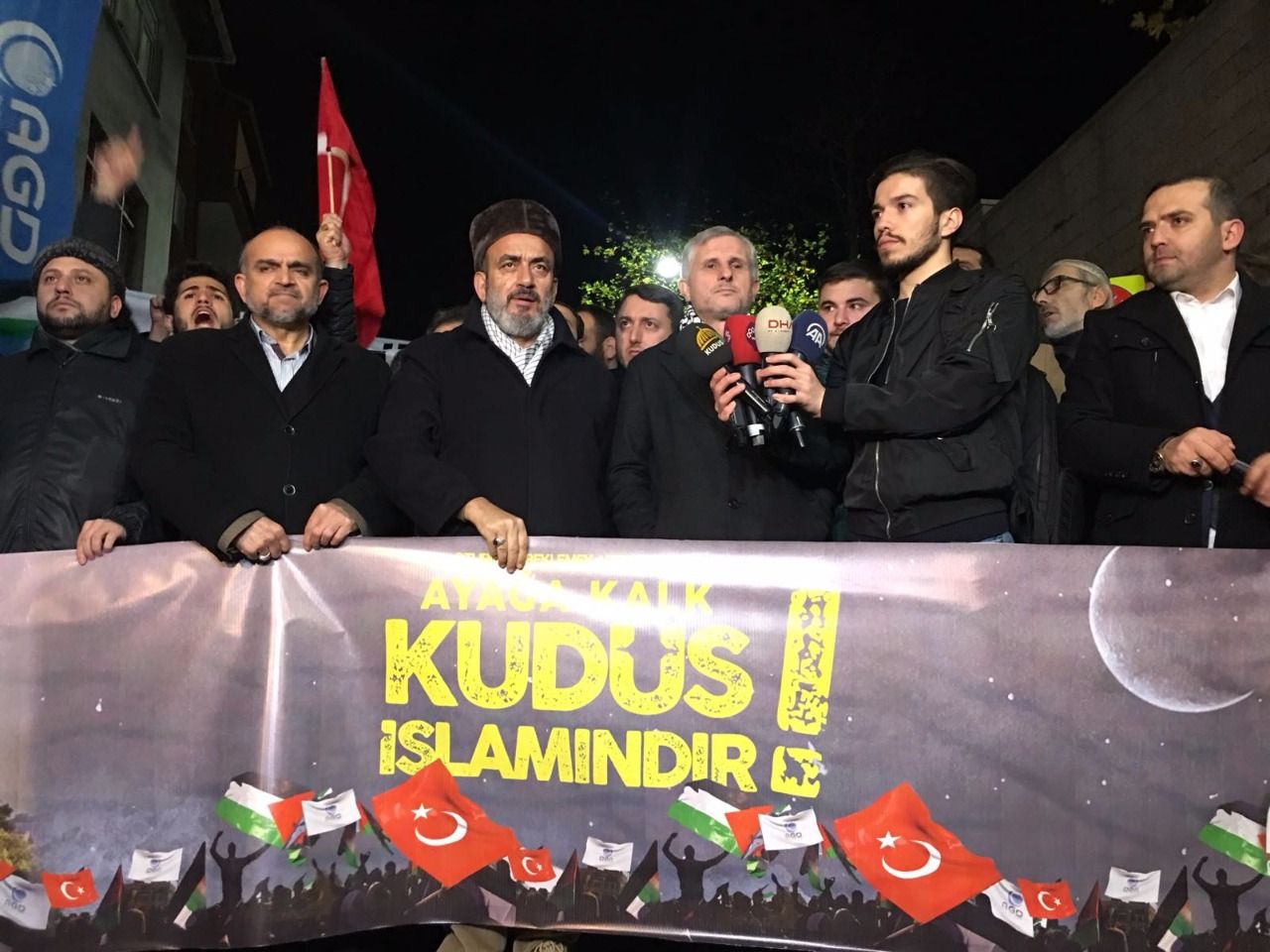 İstanbul AGD Amerika Konsolosluğunu Kuşattı