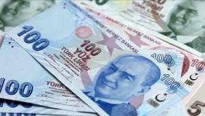 Emekli maaşları asgari ücretle eşitlenecek