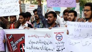 Pakistan'da 'Sevgililer Günü yasaklandı'Darısı Ülkemizin Başına