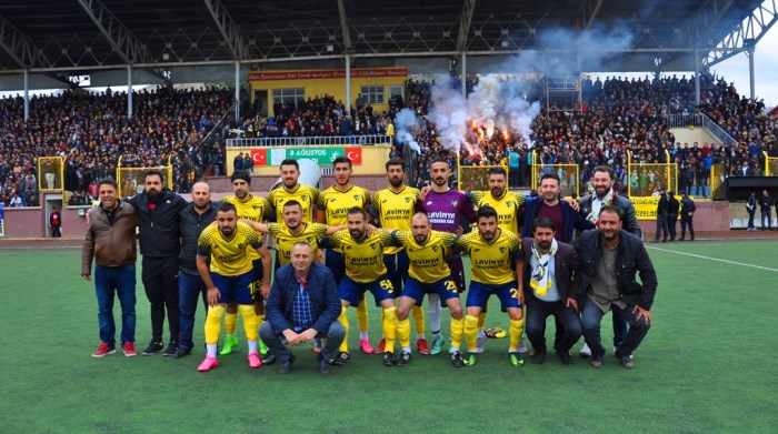 Güzelderespor Bal Ligine Yükseldi
