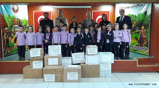 Küçükçekmece Göktürk İlkokulu'nun minik öğrencileri eğitimde örnek kampanya