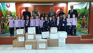 Küçükçekmece Göktürk İlkokulu'nun minik öğrencileri eğitimde örnek kampanya