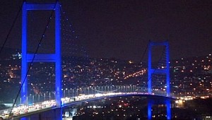 Otizm için ‘mavi ışık’ günü!