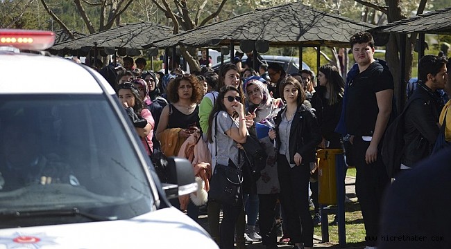 Üniversitesitede silahlı saldırı: 4 ölü
