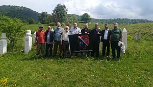 Bosna Gazileri Bosna'da Şehidleri Ziyaret Ediyorlar