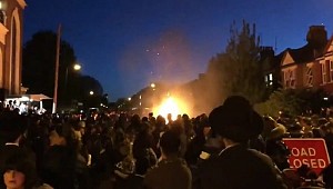 Londra'da dini şenlik sırasında patlama: 30 yaralı