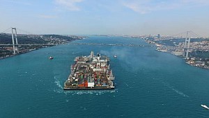 Rus Boru Gemisi Boğazdan Geçti