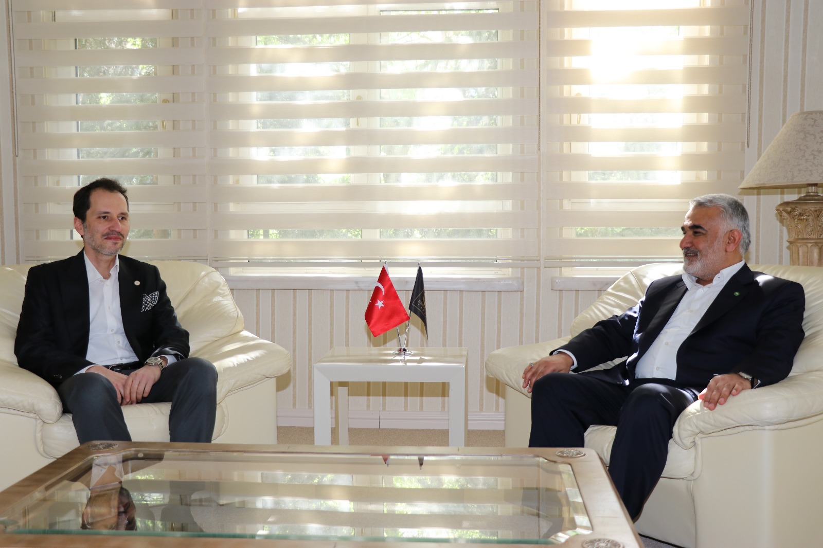 Yapıcıoğlu Erbakan'ı Ziyaret Etti