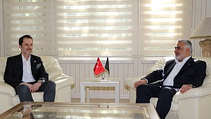 Yapıcıoğlu Erbakan'ı Ziyaret Etti