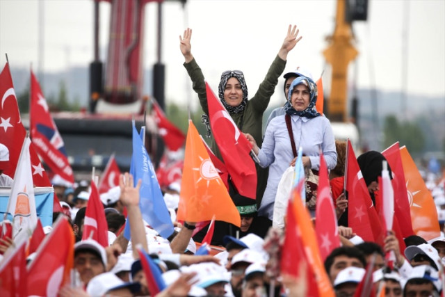 AK Parti'nin Yenikapı'daki Mitingine 1 Milyon 300 Bin Kişi Katıldı