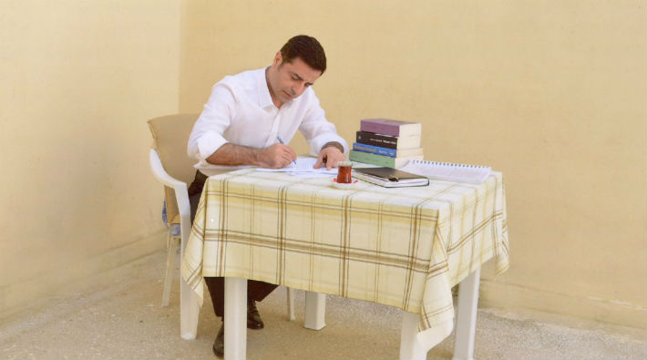 Demirtaş Fransız Le Monde'a yazı yazdı