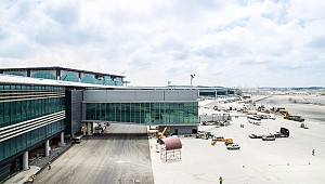 Erdoğan'ın uçağının inişi öncesi 3. Havalimanı havadan fotoğraflandı