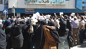 İran'da Halk Yine Sokaklarda