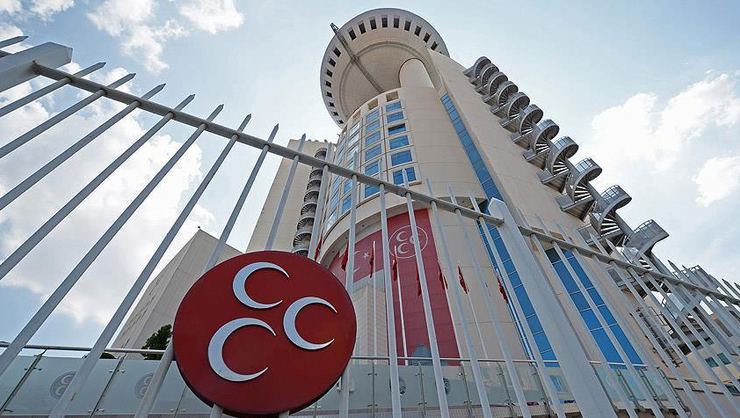 MHP'de Toplu İstifa