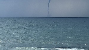 Bartın'da denizde çıkan hortum korkuttu