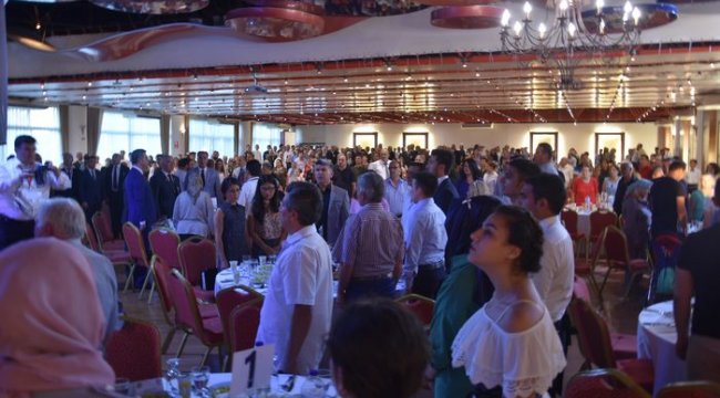Gaziler ve şehit yakınları akşam yemeğinde buluştu