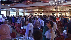 Gaziler ve şehit yakınları akşam yemeğinde buluştu 