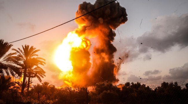 İsrail ordusu: Gazze'de Hamas'a ait 60 hedefe saldırdık