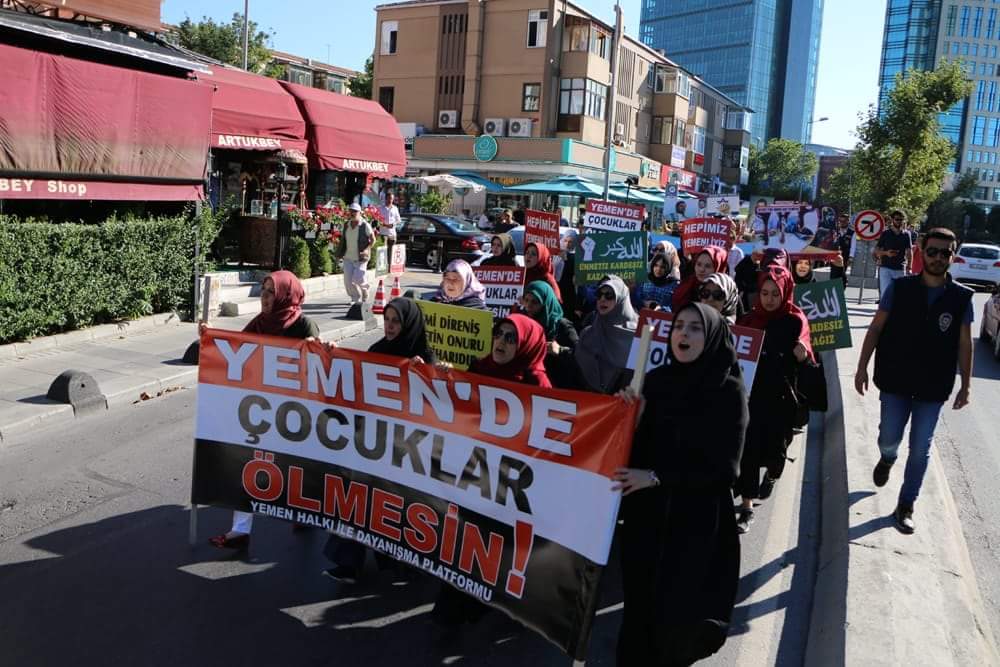 İstanbul Yemen'de Çocuklar Ölmesin Dedi