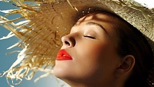 Yaz aylarında güneş yanıkları ve benlere dikkat!