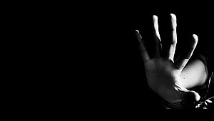 Almanya'da korkunç olay! Çocuklarını pedofillere satmışlar!