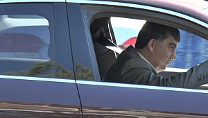 Belediye Başkanı makam aracından vazgeçti