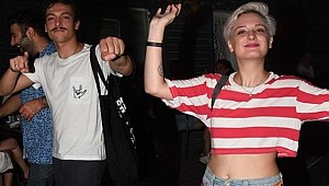 Boran Kuzum ve sevgilisinin neşesi yerinde