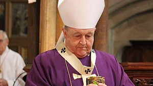 Çocuk tacizini gizleyen 67 yaşındaki başpiskoposa ev hapsi