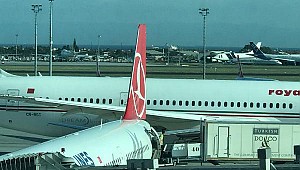 Fas uçağı THY uçağına arkadan çarptı