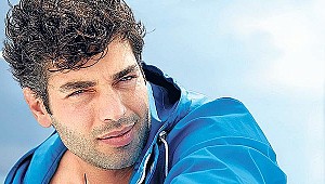 İç sesinin peşinden gidiyor