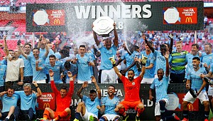 İngiltere'de İlk Kupa Manchester City'nin Oldu