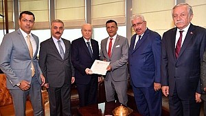 İYİ Parti İstanbul Milletvekili Hayati Arkaz resmen MHP'de