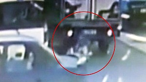 Kamyonet 3 yaşındaki çocuğu ezerek öldürdü