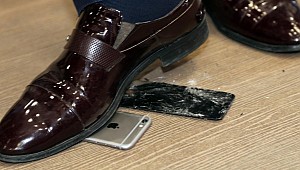 MHP'li vekil iPhone'u sattı, Samsung aldı