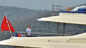 Sarkozy’nin eşi Carla Bruni’nin inadı tuttu